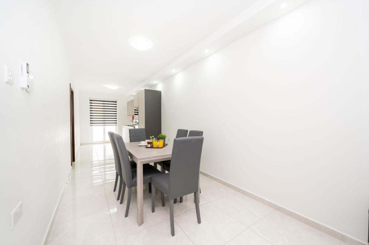 Gzira Vela Blu Apartments - Rose Court מראה חיצוני תמונה