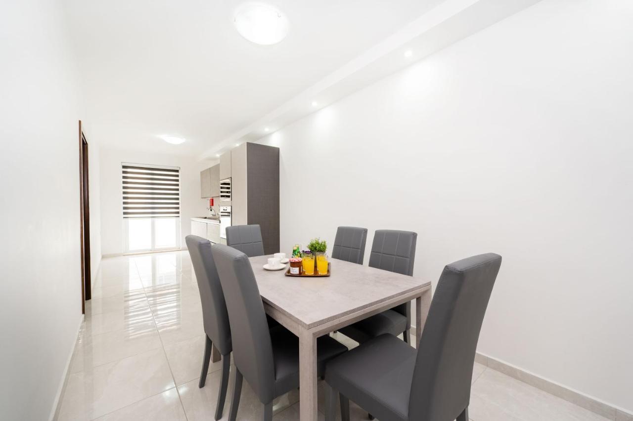 Gzira Vela Blu Apartments - Rose Court מראה חיצוני תמונה