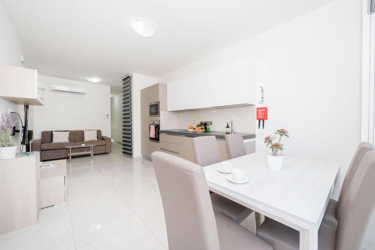 Gzira Vela Blu Apartments - Rose Court מראה חיצוני תמונה