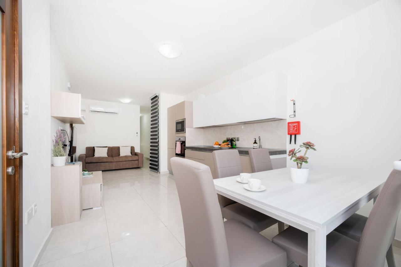 Gzira Vela Blu Apartments - Rose Court מראה חיצוני תמונה