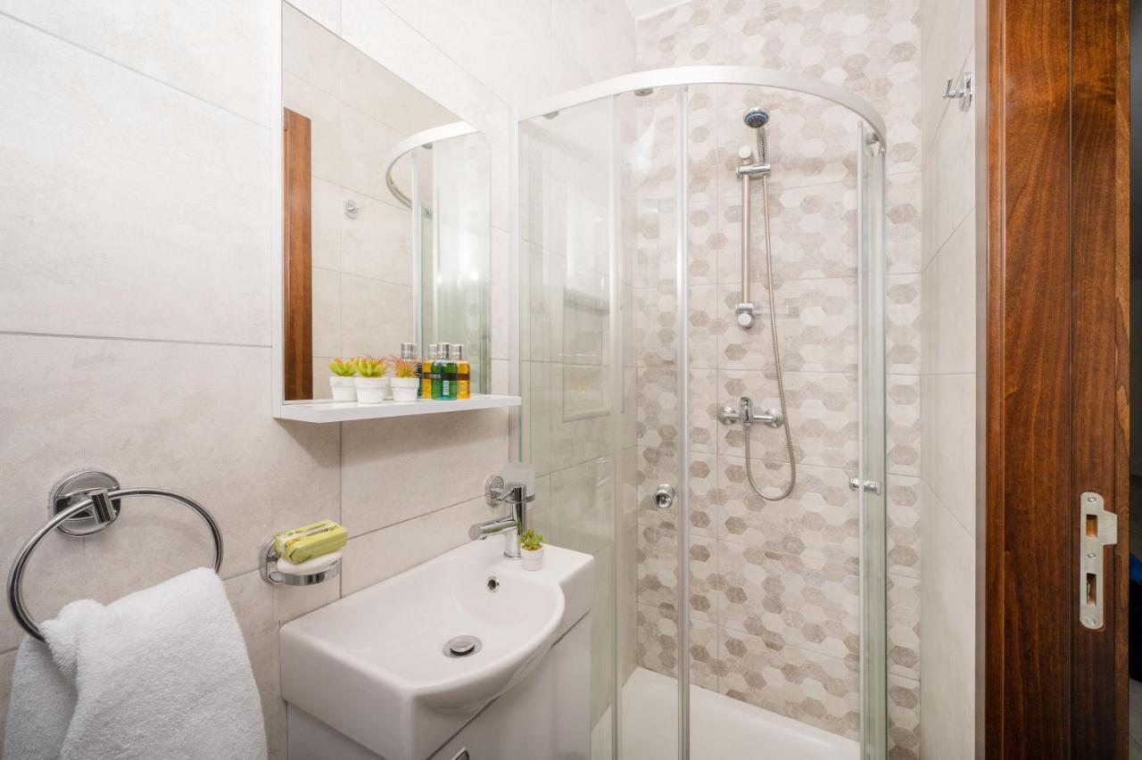 Gzira Vela Blu Apartments - Rose Court מראה חיצוני תמונה